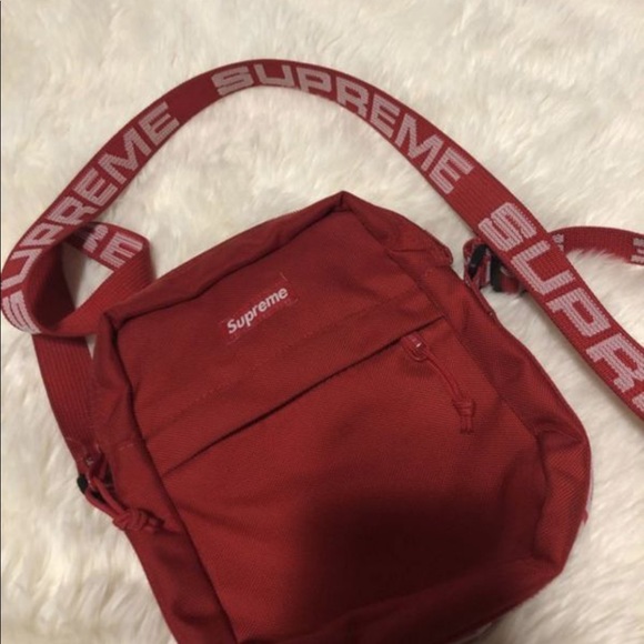 Supreme Shoulder bag